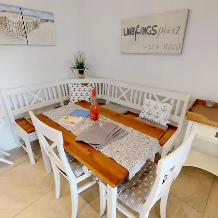 Апартаменты Strandlaeufer App 7 *